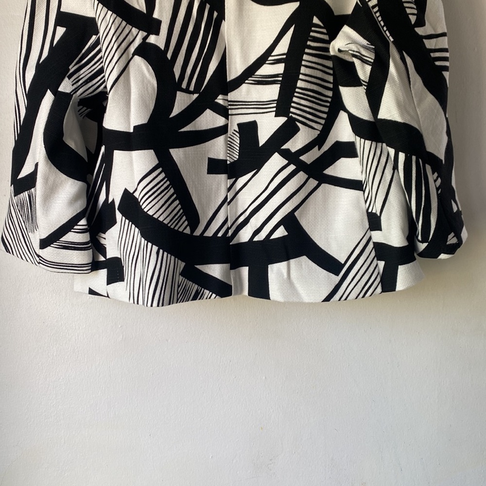 Chico’s 3 (Large) Bi-Color Geometric Jacket - Picture 11 of 14